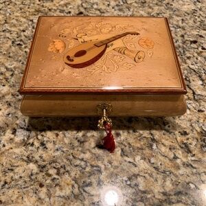 Vintage Sankyo Italian Wood Jewelry Music Box Plays Disney Beauty and the Beast